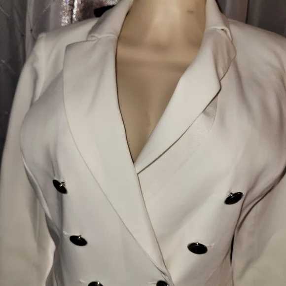 Elegant White Double-Breasted Women's Blazer White Black - Picture 11 of 14